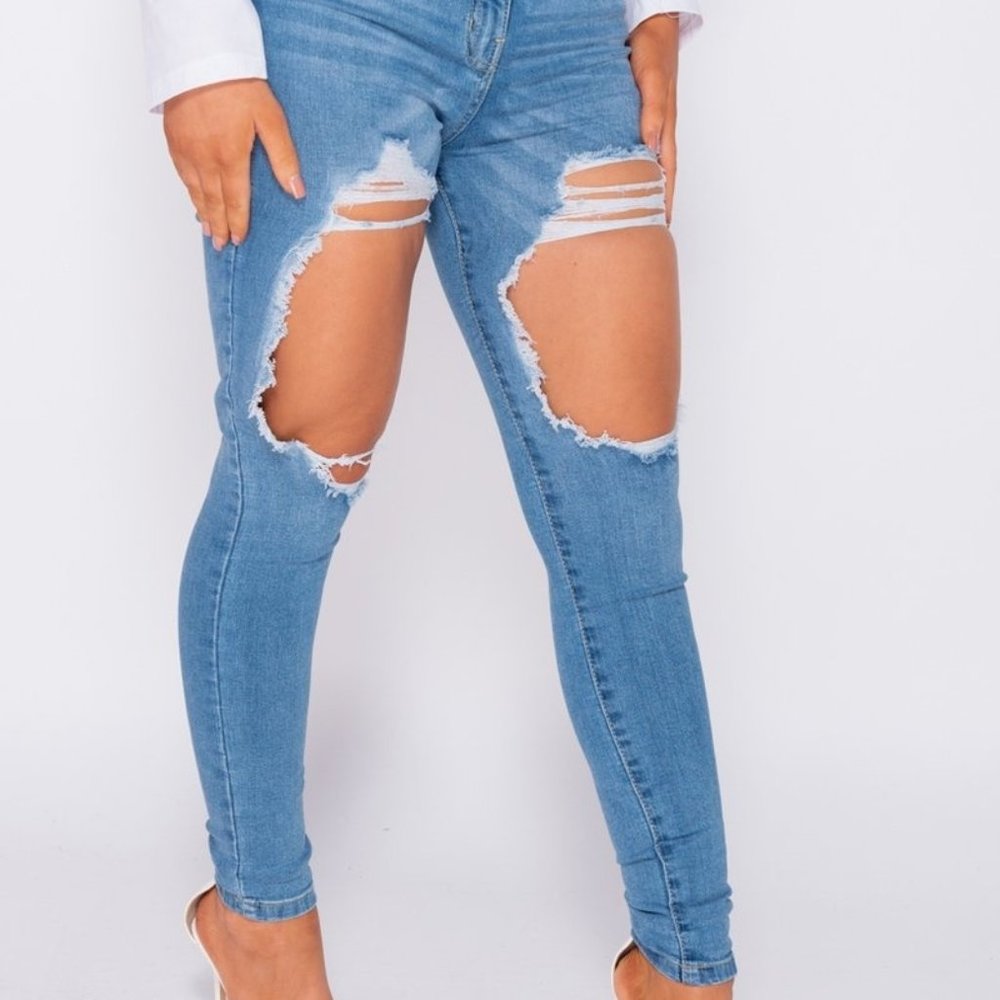 SALE🎉Extreme Distressed High Wasted Skinny Jeans - Picture 3 of 4